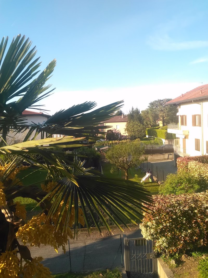 Villa Patrizia affittacamere con parcheggio privato in Como, Italy