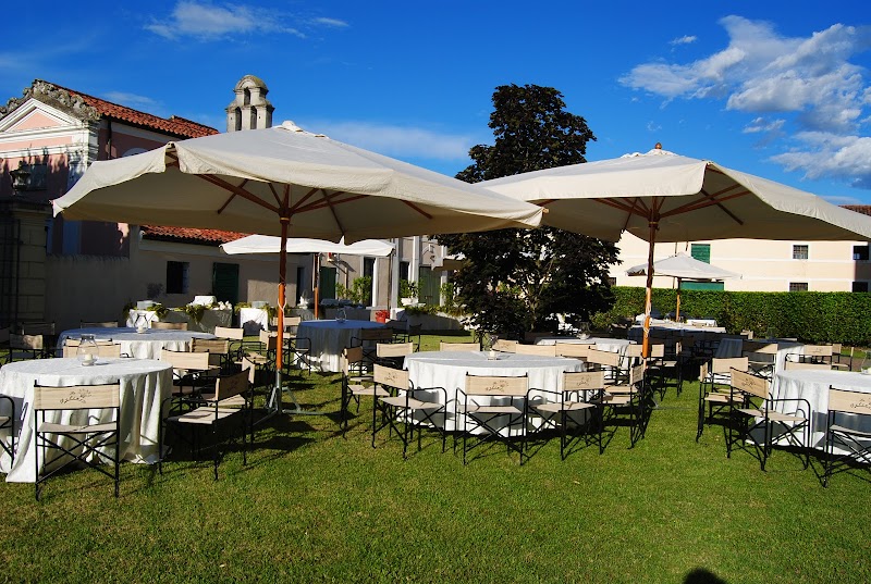 Villa da Ponte in Cadoneghe, Italy