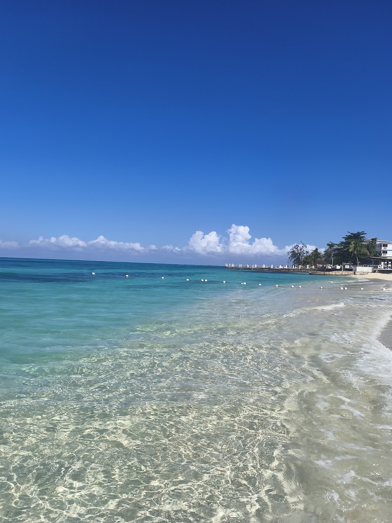 Doctors Cave Beach Hotel in Montego Bay, Jamaica