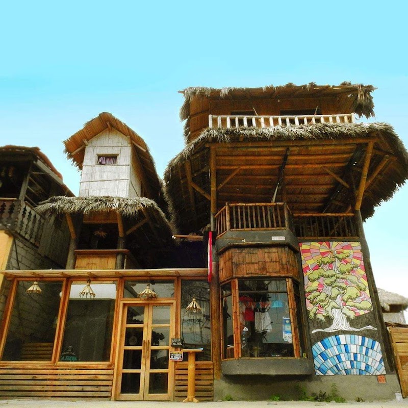 La Facha Hostel Restaurant Surf in Muisne, Ecuador