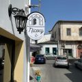 Nicozy Guest House & Cafe