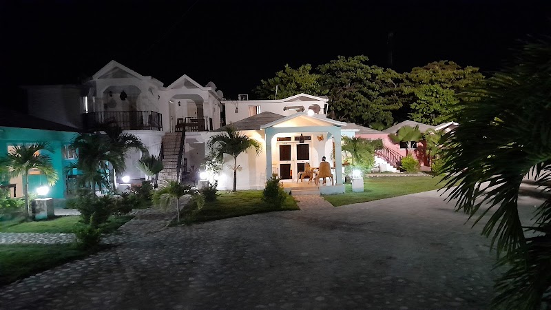 Reposoir du Village in Arniquet, Haiti