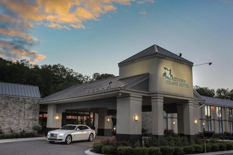 Altoona Grand Hotel in Altoona, United States