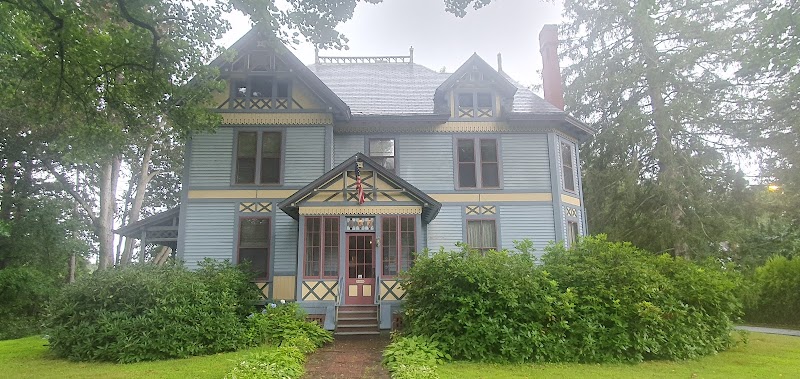 Amherst Inn in Amherst, United States