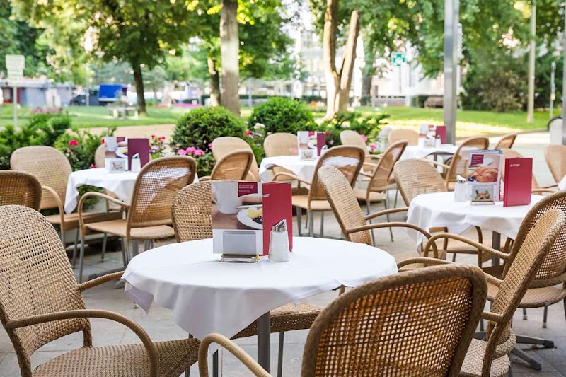 Austria Trend Hotel Schillerpark Linz in Linz, Austria