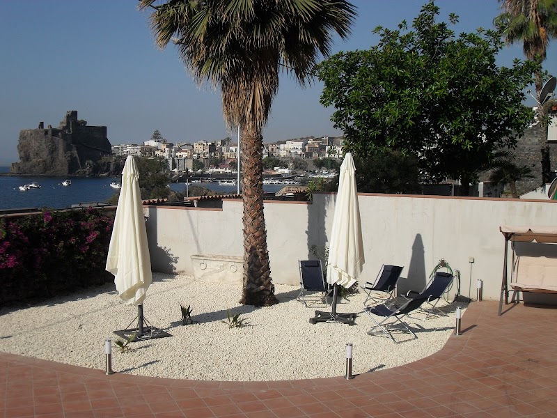 B&B Blu e il Castello in Aci Castello, Italy