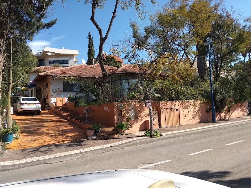 Barud Gedera Israel in Gedera, Israel