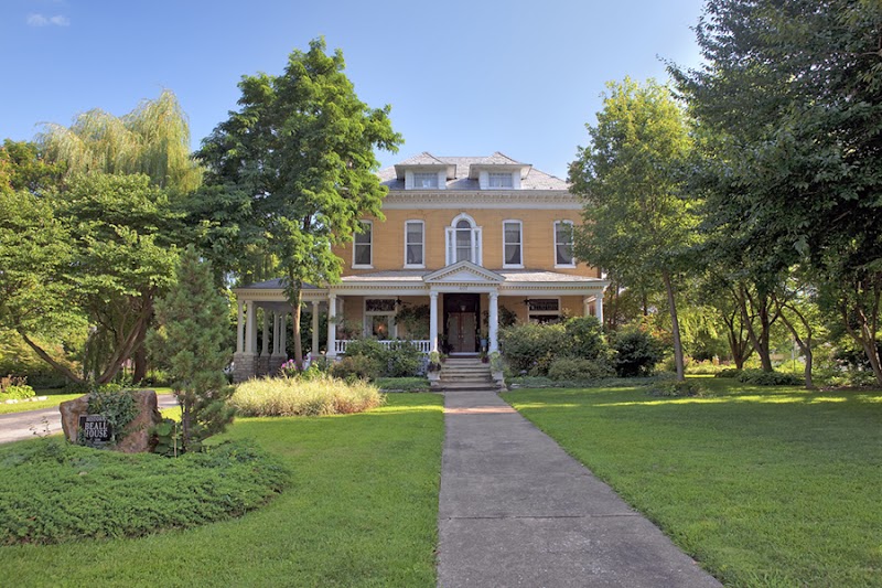Beall Mansion An Elegant Bed & Breakfast Inn in Alton, United States
