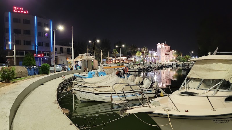 Carol Hotel in Piraeus, Greece