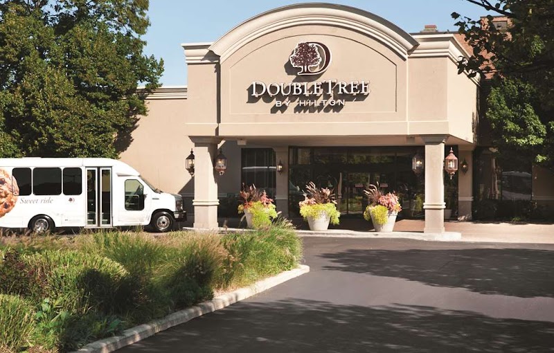 DoubleTree by Hilton Hotel Chicago - Alsip in Alsip, United States
