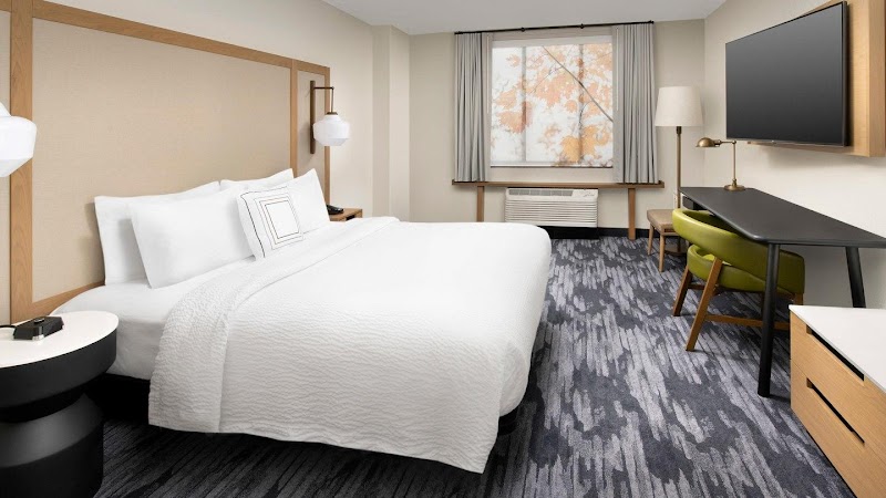 Fairfield Inn & Suites by Marriott Alexandria West/Mark Center in Alexandria, Virginia, United States, United States