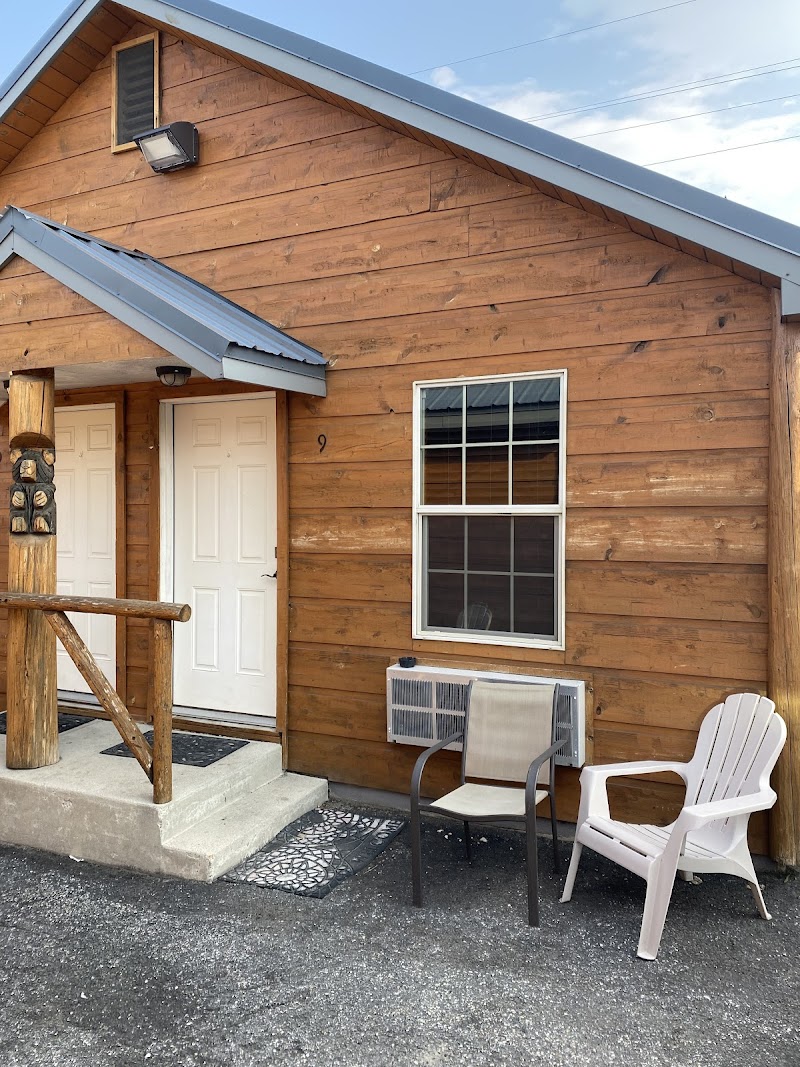 Grizzly Den Motel in Anaconda, United States