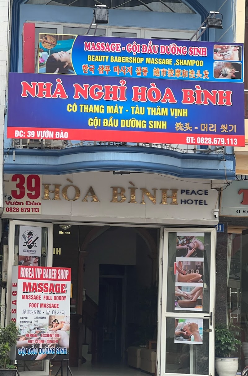 Hoa Binh Ha Long Hotel in Bai Chay, Vietnam