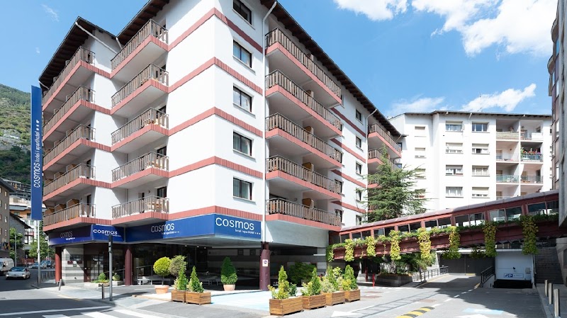 Hotel & Apartahotel Cosmos in Escaldes-Engordany, Andorra