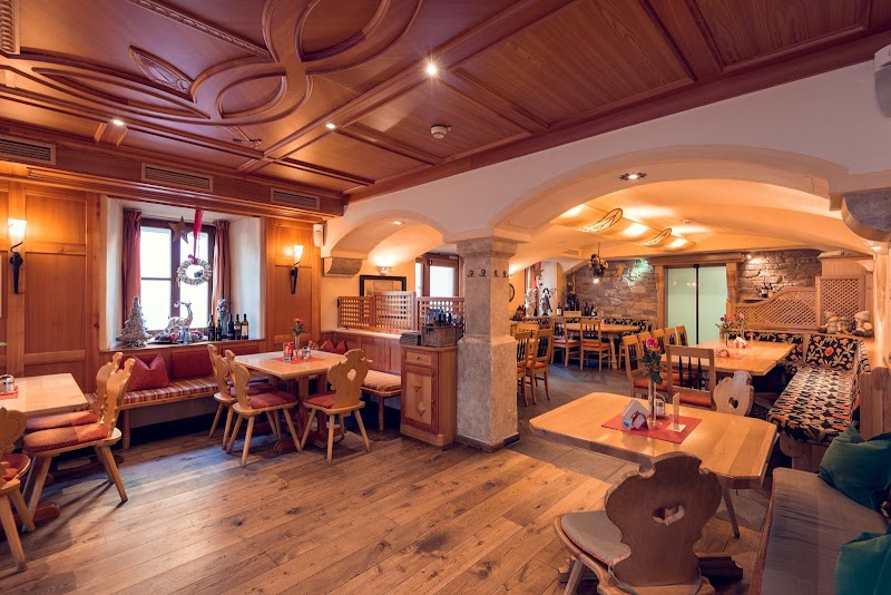 Hotel Gasthof Hirschenwirt in Sankt Johann im Pongau, Austria