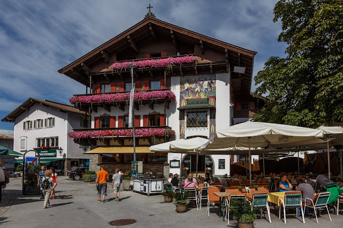 Hotel Gasthof Mauth in Sankt Johann in Tirol, Austria