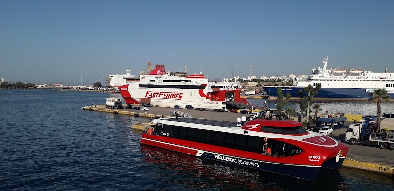 Hotel Ionion in Piraeus, Greece