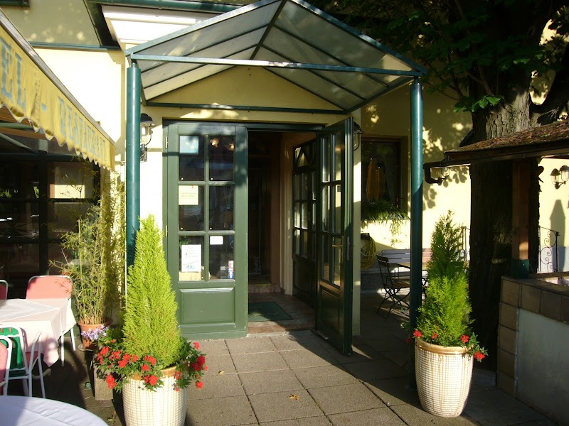 Hotel-Restaurant Strebersdorferhof in Klosterneuburg, Austria
