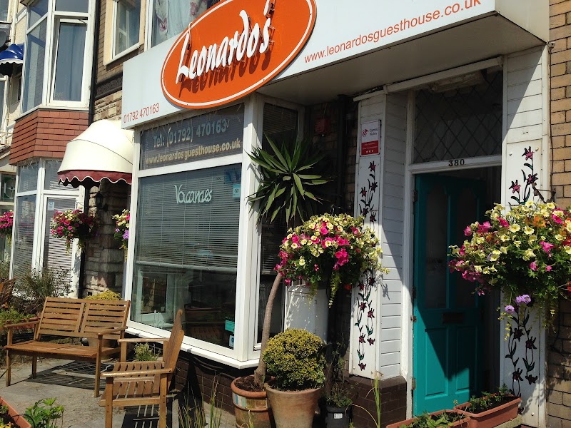 Leonardo's Guest House in Abertawe, United Kingdom