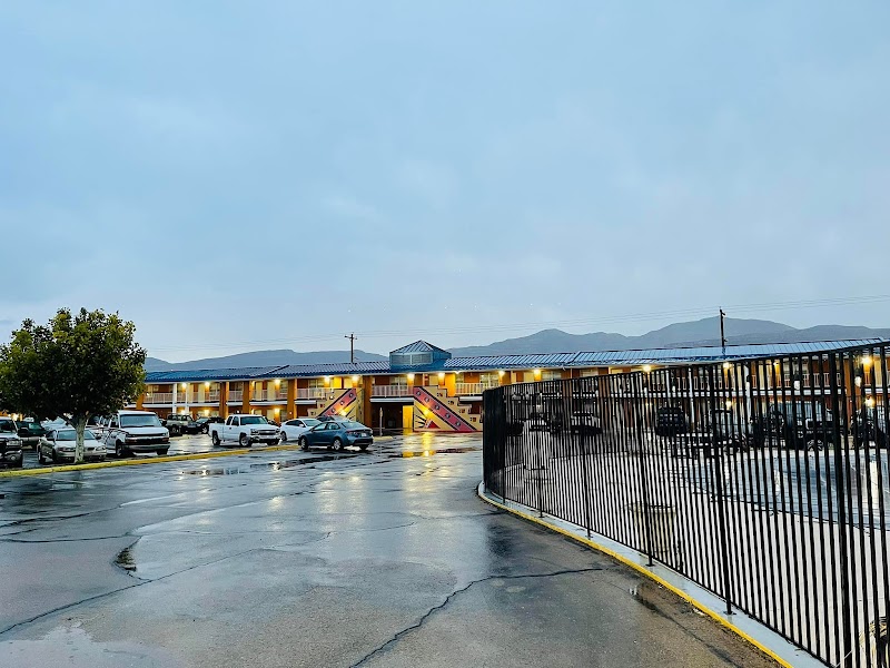Magnuson Hotel and Suites Alamogordo in Alamogordo, United States
