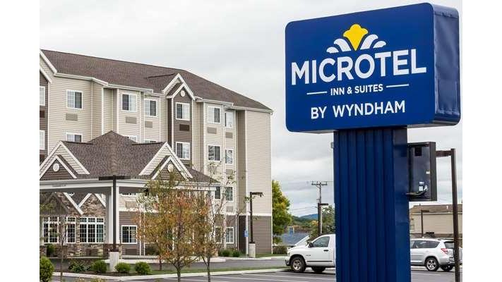 Microtel Inn & Suites by Wyndham Altoona in Altoona, United States