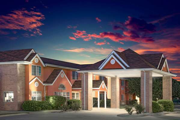 Microtel Inn & Suites by Wyndham Amarillo in Amarillo, United States