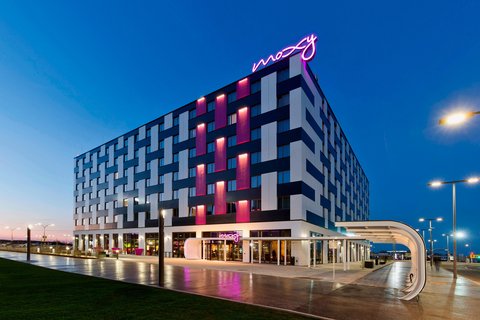 Moxy Vienna Airport in Schwechat, Austria