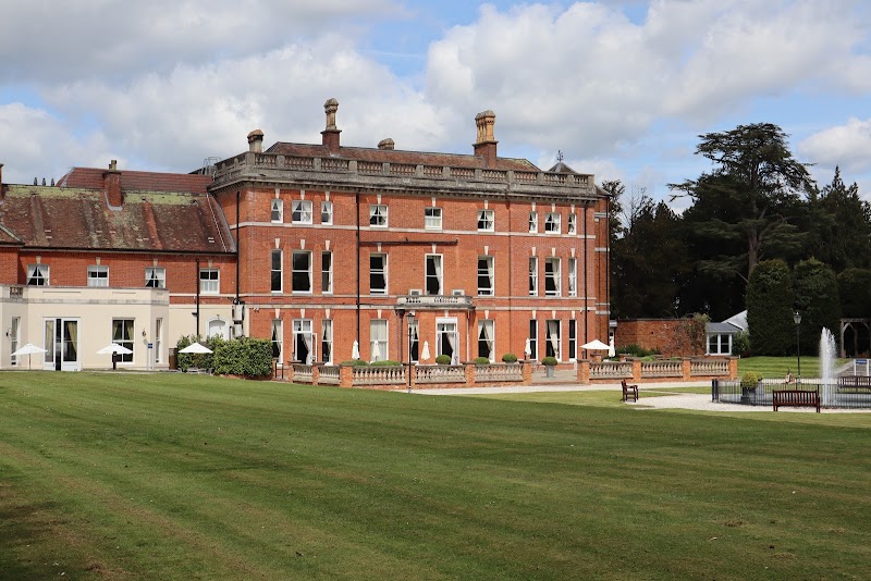 Oakley Hall Hotel in Basingstoke, United Kingdom