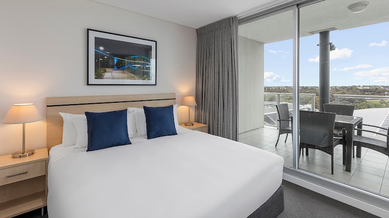 Oaks Adelaide Embassy Suites in Adelaide, Australia