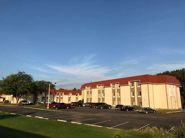 Ramada by Wyndham Albert Lea in Albert Lea, United States