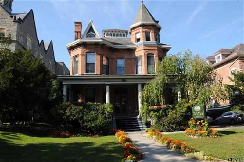 The Washington Park Inn in Albany, United States