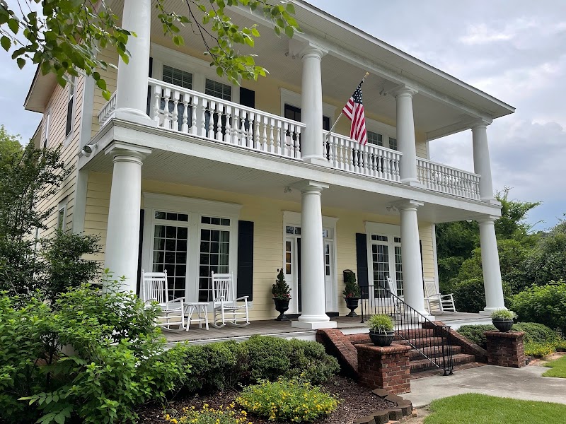 Veranda on Main Bed & Breakfast in Abbeville, United States
