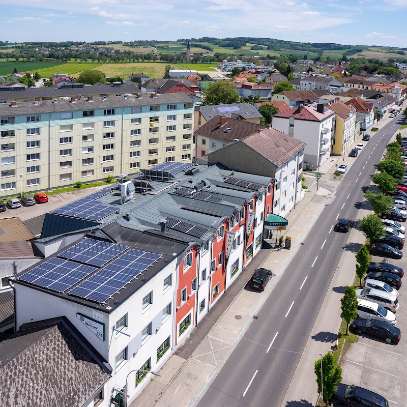 Wallner Hotel & Wirt in Sankt Valentin, Austria